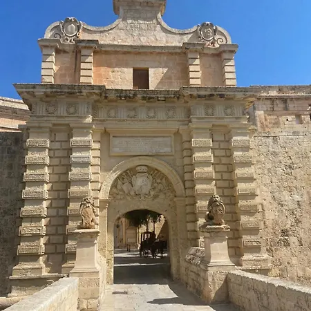 Apartmán Bugibba Modern Spacious 2 Bedroom With Parking *