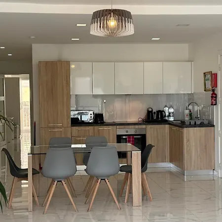 Bugibba Modern Spacious 2 Bedroom With Parking Apartament St Paul's Bay
