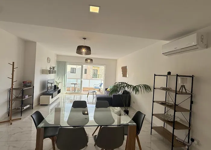 Bugibba Modern Spacious 2 Bedroom With Parking * San Pawl il-Baħar