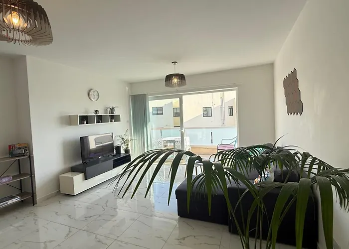 Bugibba Modern Spacious 2 Bedroom With Parking