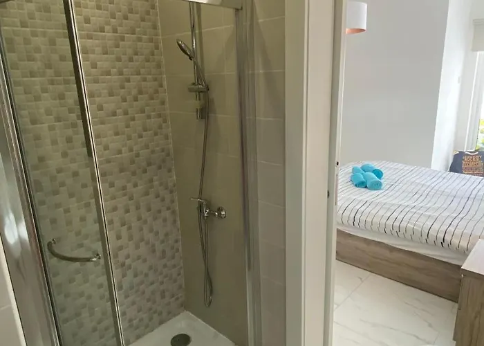 Bugibba Modern Spacious 2 Bedroom With Parking