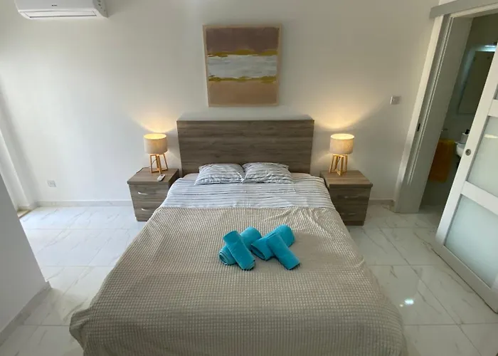 Apartment Bugibba Modern Spacious 2 Bedroom With Parking