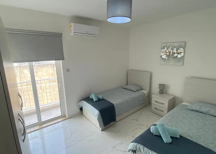 Apartment Bugibba Modern Spacious 2 Bedroom With Parking *