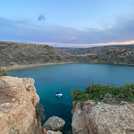 Bugibba Modern Spacious 2 Bedroom With Parking *