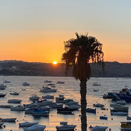 Bugibba Modern Spacious 2 Bedroom With Parking Apartament